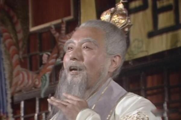 ������ʦ������������ʲô��ϵ ������ʦ��ʦ������˭