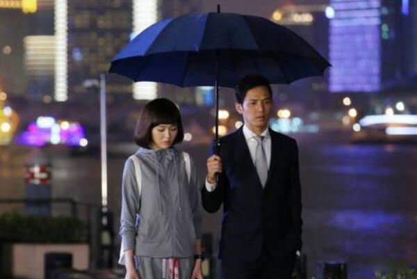 ����С˵�߷�����ıʺ� ��΢΢һЦ����ǡ�������ʲô