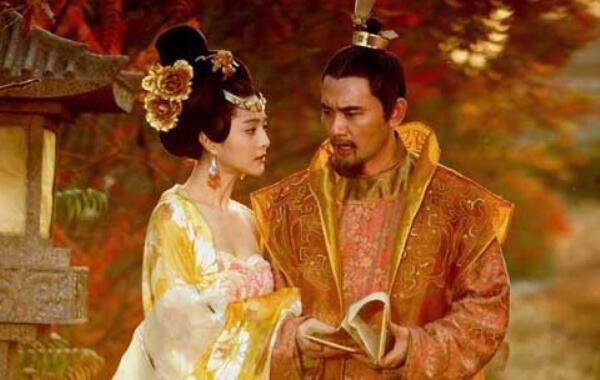 杨贵妃简介资料及生平事迹 安史之乱为什么要杀杨贵妃