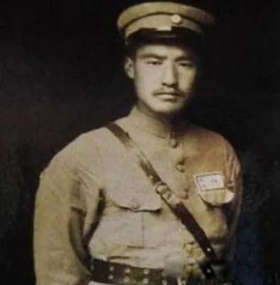 孙殿英盗墓时为何扒掉慈禧太后的裤子 一是求财二是泄愤