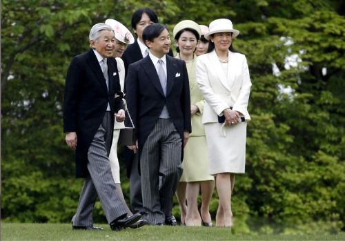 �ձ���һ�������˭ �츣���ձ���һ������ձ�������