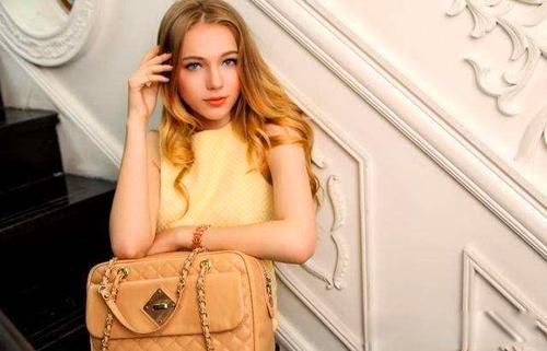 ����˹Ů���к����� ����������û����ζ