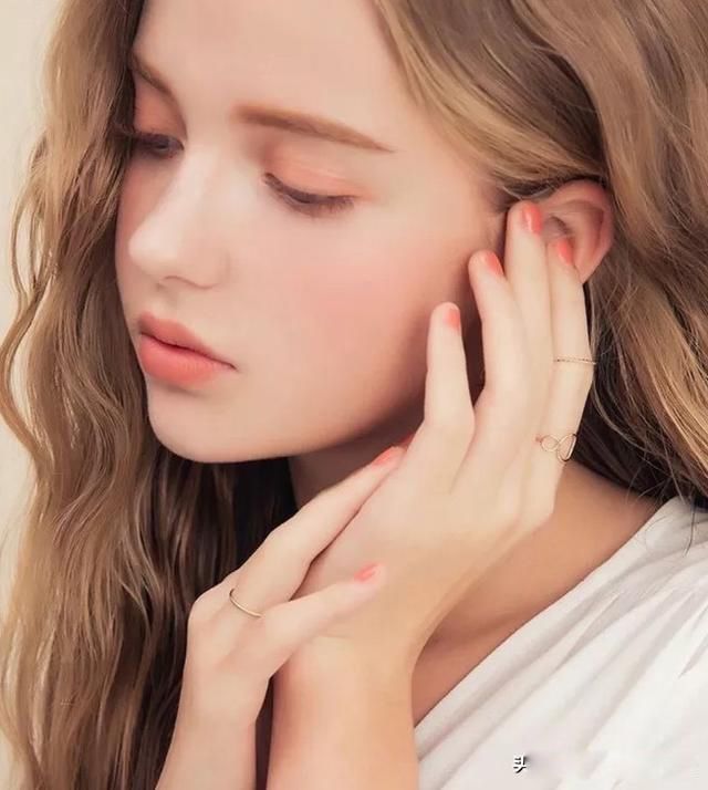 ����˹Ů��Ϊʲô����ᷢ�� ��������һ�㶼����ʮ���Ժ�