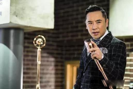 �����ڹ�������ʵ�� ��Ӫ�������������չ�˾˹����