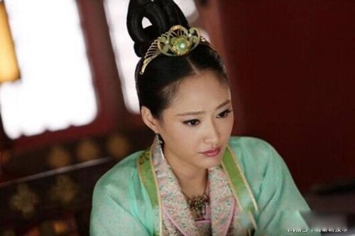 ���ļ�����ūһ���̷���� Ϊ��������������