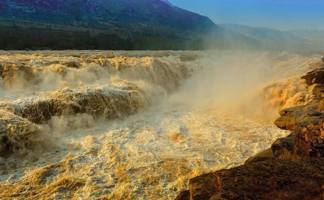 ����������ô���ϵ�λ�� �Ը�������������ھ���֮��