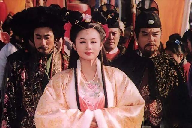 ����֮�ܵ�Τ̫���ж�� �ӱ��˷��̱�Ϊ���̱���