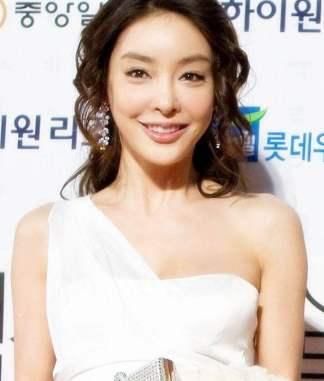 �����Ʒ��ж���� ��Ů���ǵ����ж�ֲ���ֱ̫����