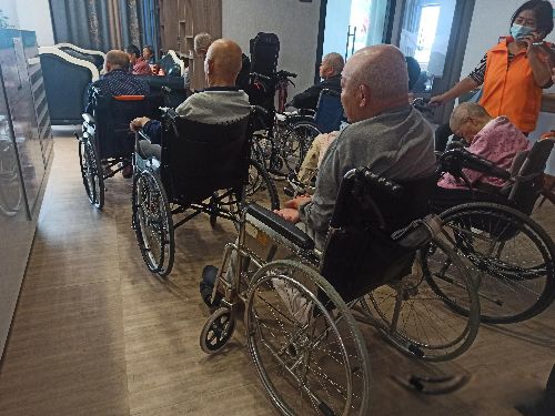 ����һ��������� �����ܲ����������Ǿ����Ե�����