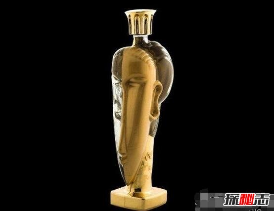 �ȷ���ɽׯ��Ȫˮ���Ҫ68���� �ȷ���ɽׯ90h20��Ȫˮ����Ǯһƿ