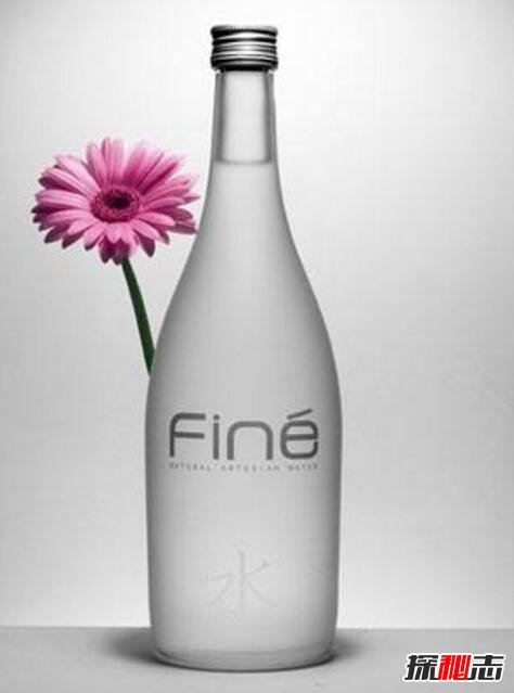 �ȷ���ɽׯ��Ȫˮ���Ҫ68���� �ȷ���ɽׯ90h20��Ȫˮ����Ǯһƿ