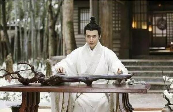 子楚与嬴政的关系 子楚和异人是一个人吗