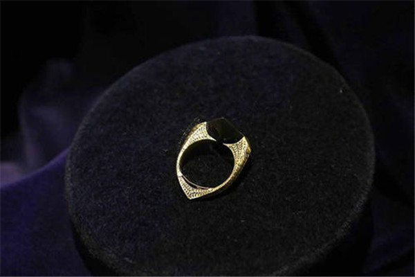 ���������Ƿ���ħ�Ļ��� ����ħ���߸�������ɶ