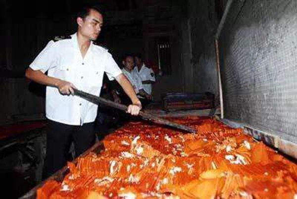 ��С������������������ ��С��ʬ�������¼����ʼĩ