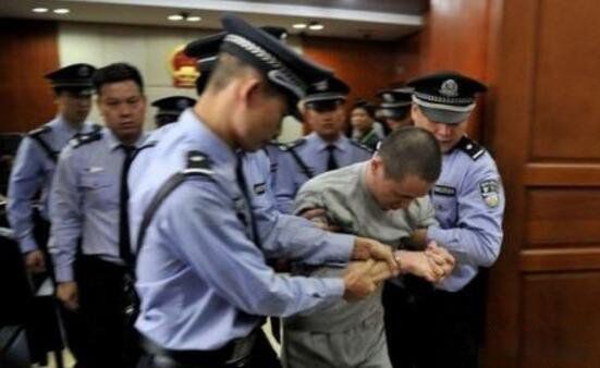 ����Ůģ������ʬ������ ��ͷƽ��ģ��Ůʬ������˭