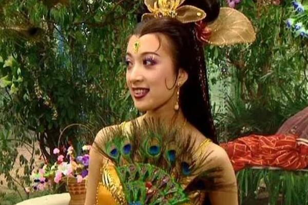 什么是孔雀女 孔雀女的特征是什么意思