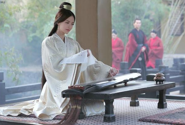 �����˭������ �����ʵ��ʷ���䴫���Ư��