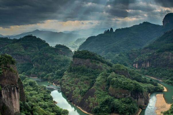 ��������ɽ�����ĸ��� ����ɽ���ĸ�ʡ���紦