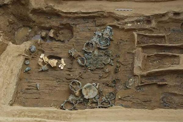 Ҧ���ҵ�����Ĺ��˭�� ������ʲô���ö��Ķ�����ץ