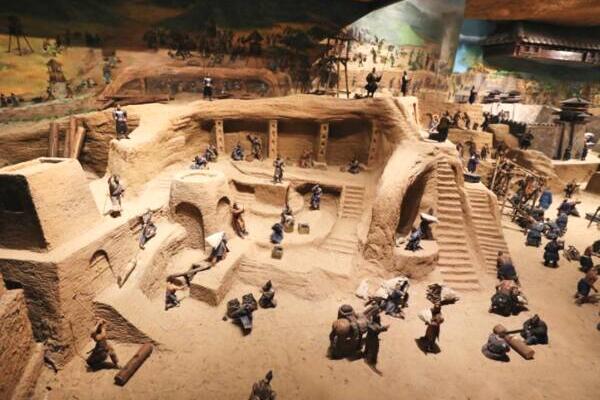 Ҧ���ҵ�����Ĺ��˭�� ������ʲô���ö��Ķ�����ץ