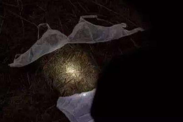 �����������ֳ�ͼƬΪʲô��ô��̬ ��һλ�Ҵ�Ůʿ��Ψһ���ѵ�Ů��