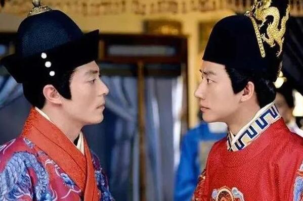 ��������������ĸ������� �����ں��������ĸ���һ��