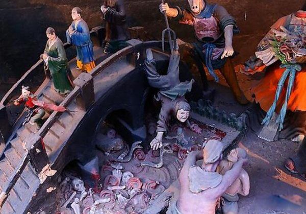 18�������һ������� ����ʮ�˲���Σ�յ�����һ����ʵ��Ƭ