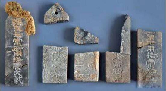 �ܲ�Ĺ��α������ �������·��ֵĲܲ�Ĺ������α