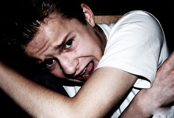 催眠术是怎么做到的 控制别人大脑的原理是什么