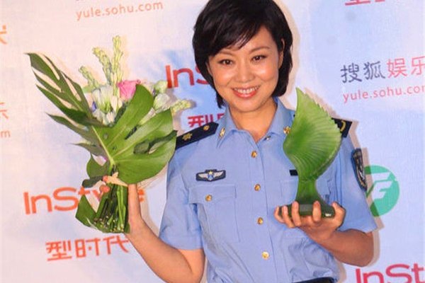 闫妮个人资料简老公 通过相亲认识了门当户对的老公