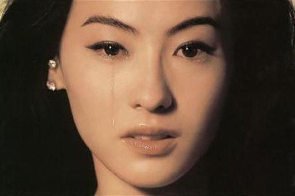 �Ű�֥�ĵ���ά����Ƭ ��ν����Ů����һ��Ц��