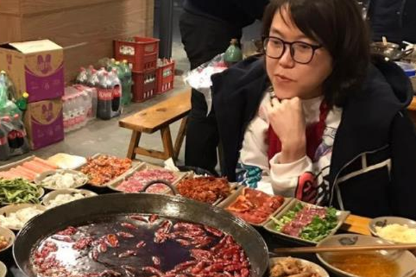 ��θ�����е�Ů�� ������ʲôԭ�������������