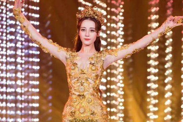 �����Ȱͳ��ϳ��� ������ỹ��Ů�˳�����ô��ƫ��