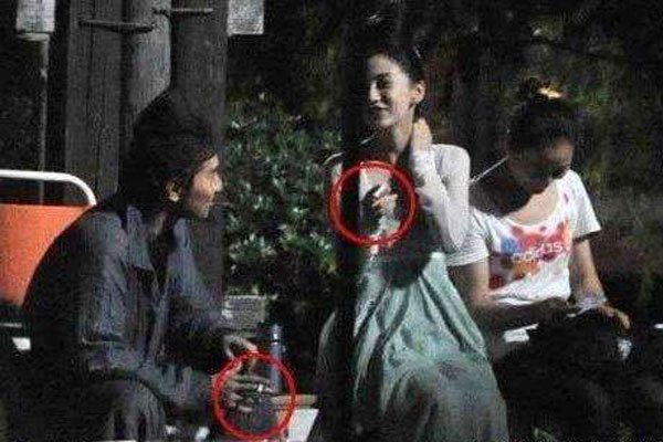 �����Ȱͳ��ϳ��� ������ỹ��Ů�˳�����ô��ƫ��