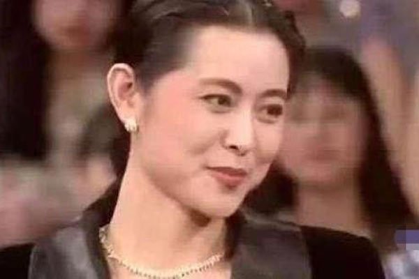 ��Ƽ�ĸ����Ǹ�ʲô�� ����������Ը���ֵ���