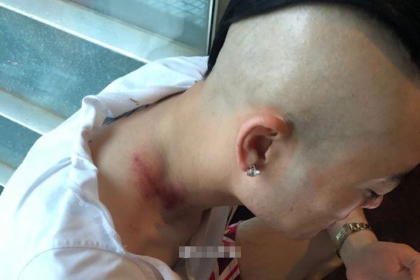 ��θ�����Ʊ�˭�� ������һ��С�¾��־����ִ�α���