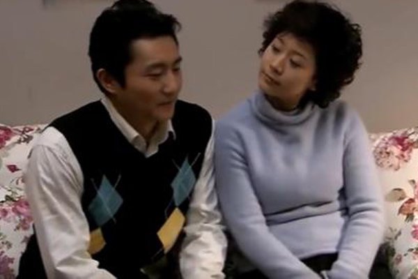 �Ϻ�������Ů����״ Ů������������˭����