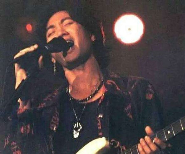 ���շ�ʦ̸�ƼҾ�ǰ�� ���Ӣ�����ֽ��һ����ʧ