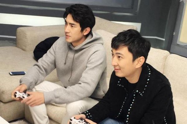 ��˼�����λó�3�� ���Ǻ�̨�ĸ����ݶ���