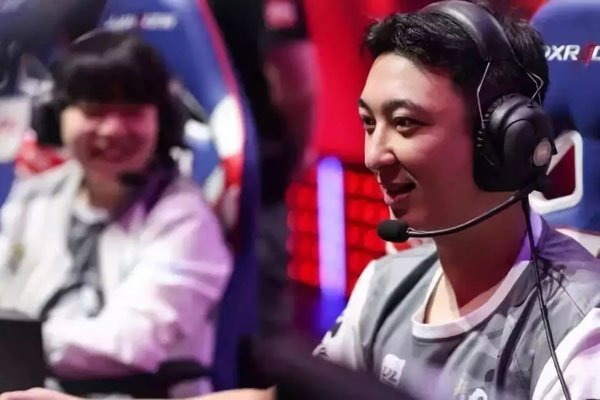 ��˼�����λó�3�� ���Ǻ�̨�ĸ����ݶ���