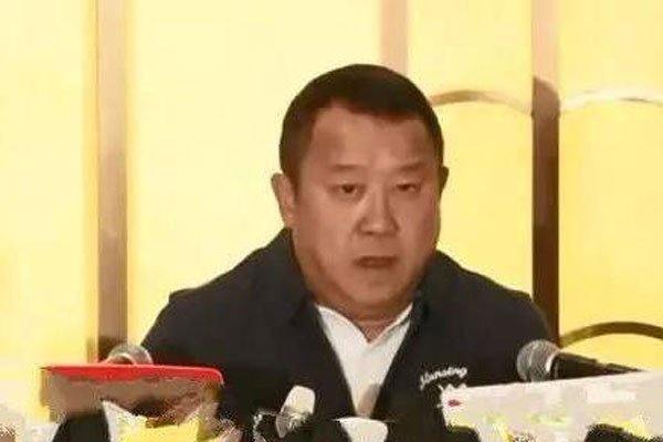 ����������������ʲô��˭���� û�к�̨�ñ����ĺ����ǻᱻ��ѹ��