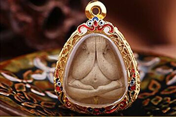 泰国佛牌为什么不能买 极度危险无法改运还会危险家人生命安全