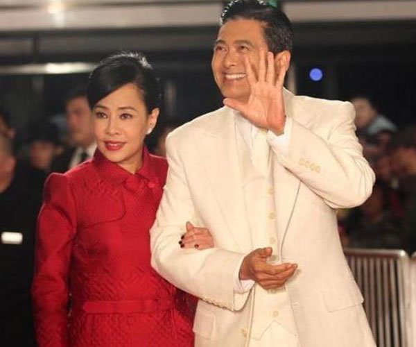 �������ų�������Ƭ ������Ů�˸����䲻�Ϸ���