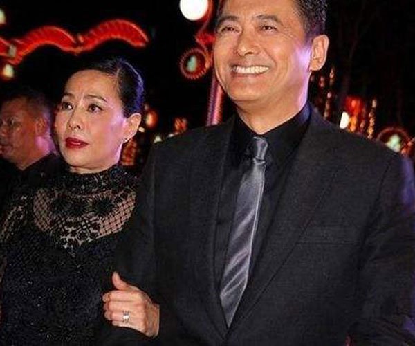 �������ų�������Ƭ ������Ů�˸����䲻�Ϸ���