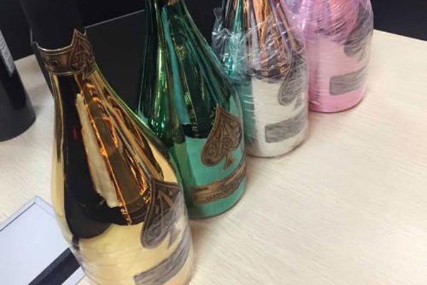 ����a��ʲô����ʲô��˼ �۸�һ�����Ǯһƿ