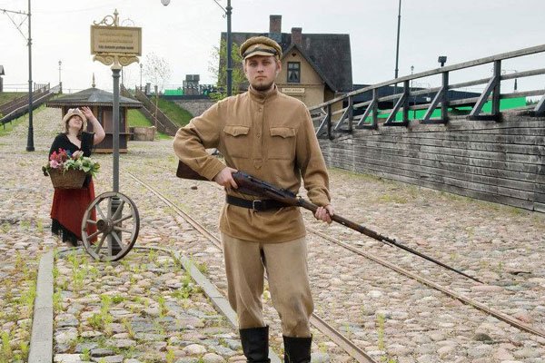 �ս�Ұս��������Ƭ ����������Ҫ�����������