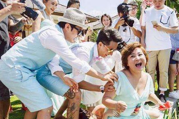 ���׻��ְ���������Ƶ���� �ǹ��·�ʮ�����������������