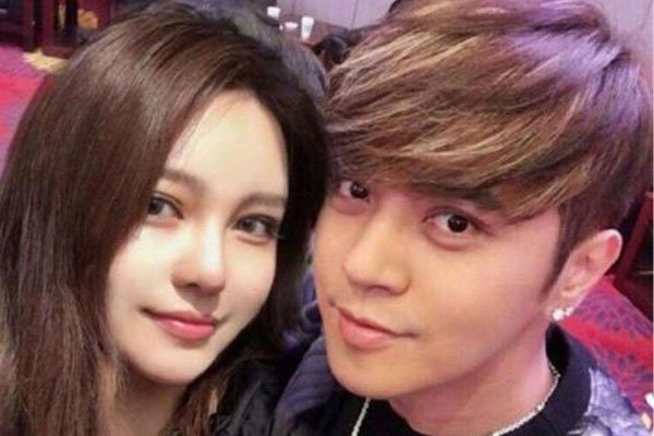 С����������������� ��־��΢��͸����