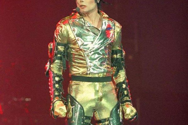 迈克尔杰克逊死亡现场 他的歌声里有种莫名的灵魂所在