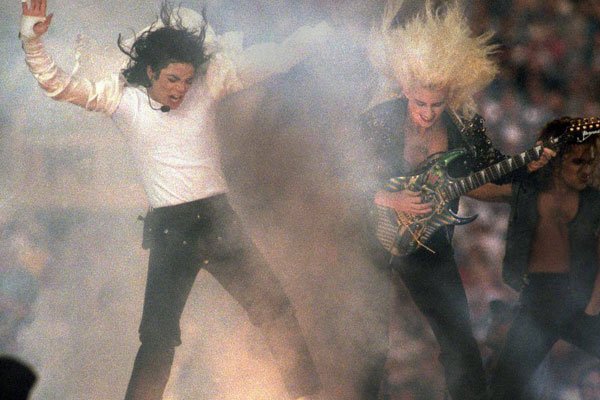 迈克尔杰克逊死亡现场 他的歌声里有种莫名的灵魂所在